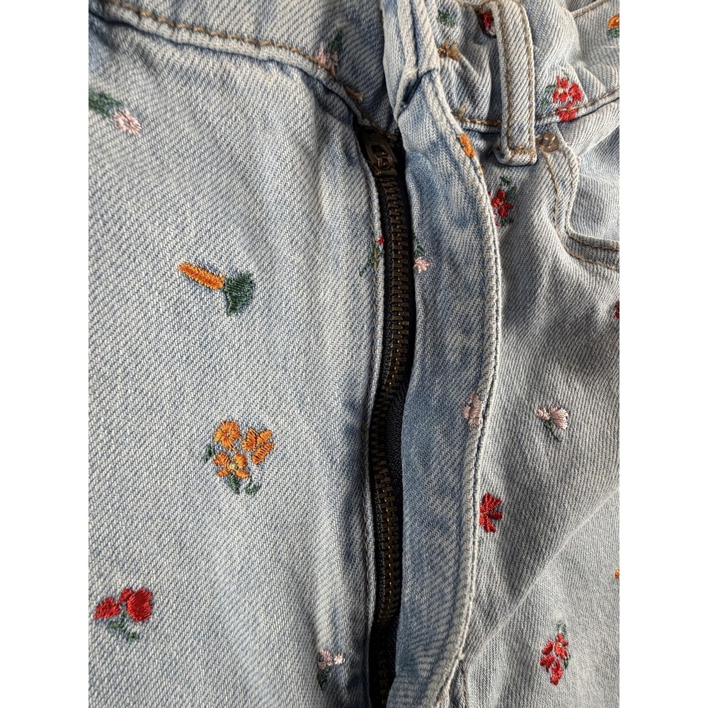 BDG Jeans Womens 26 Light Wash Blue High Rise Loose Baggy Floral Embroidered - Picture 7 of 14